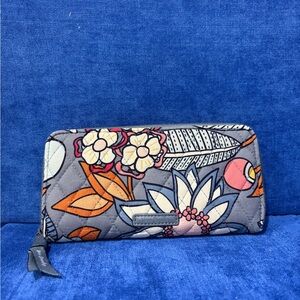 Vera Bradley Tropical Evening Wallet